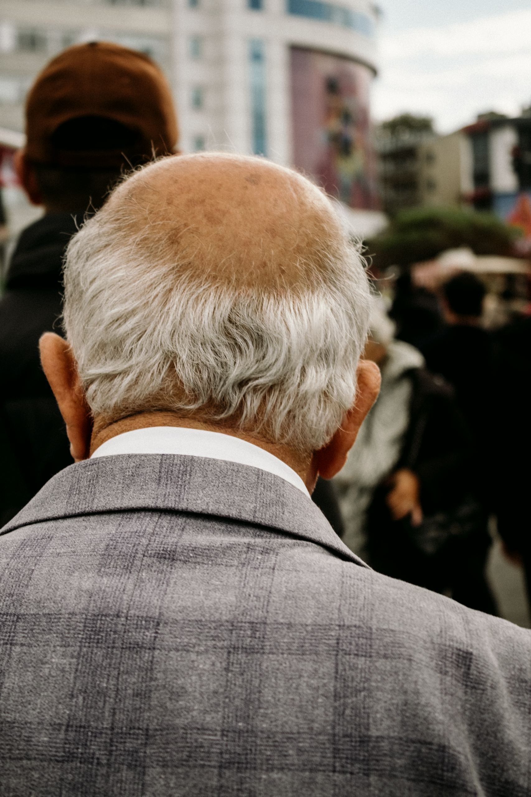 Comment ralentir l'apparition des cheveux blancs chez l'homme ? 4 Prévention cheveux blancs homme