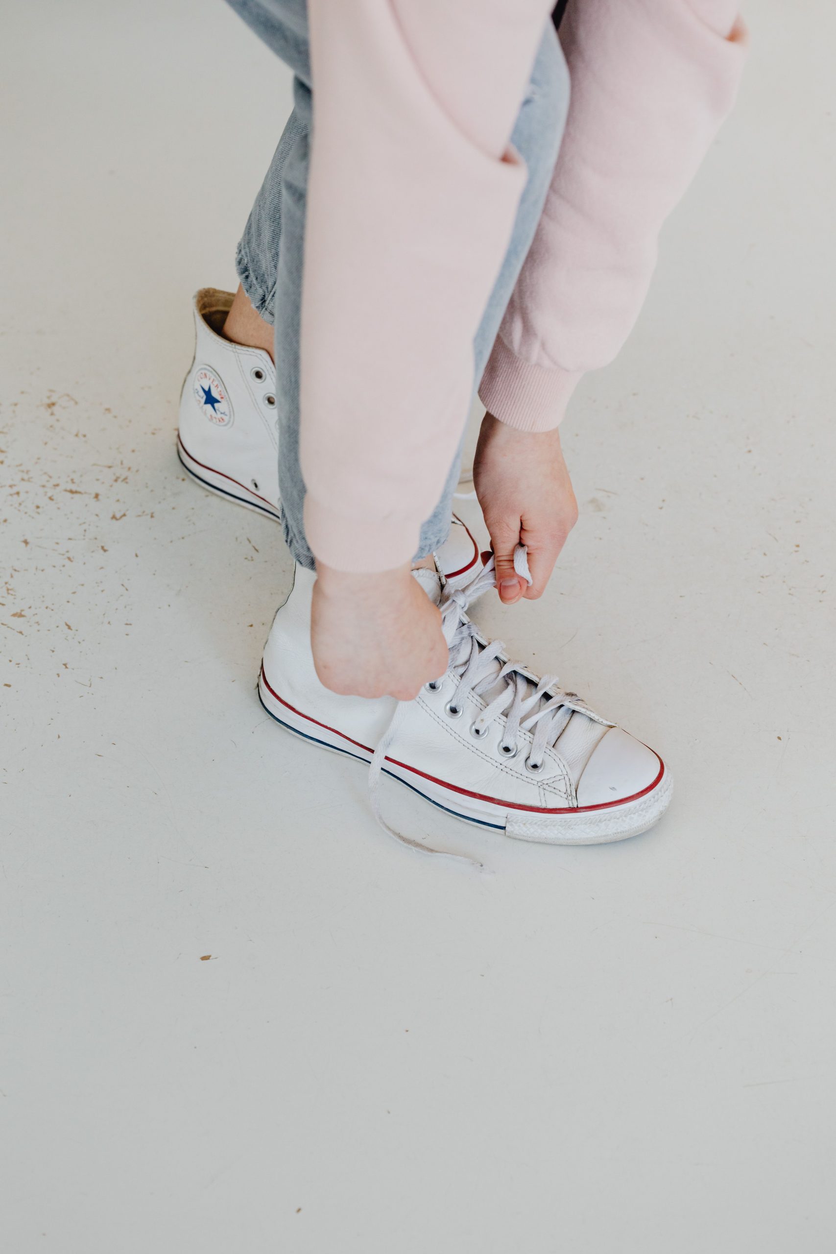 Comment nettoyer des lacets blancs jaunis ? 3 Nettoyage efficace des lacets blancs