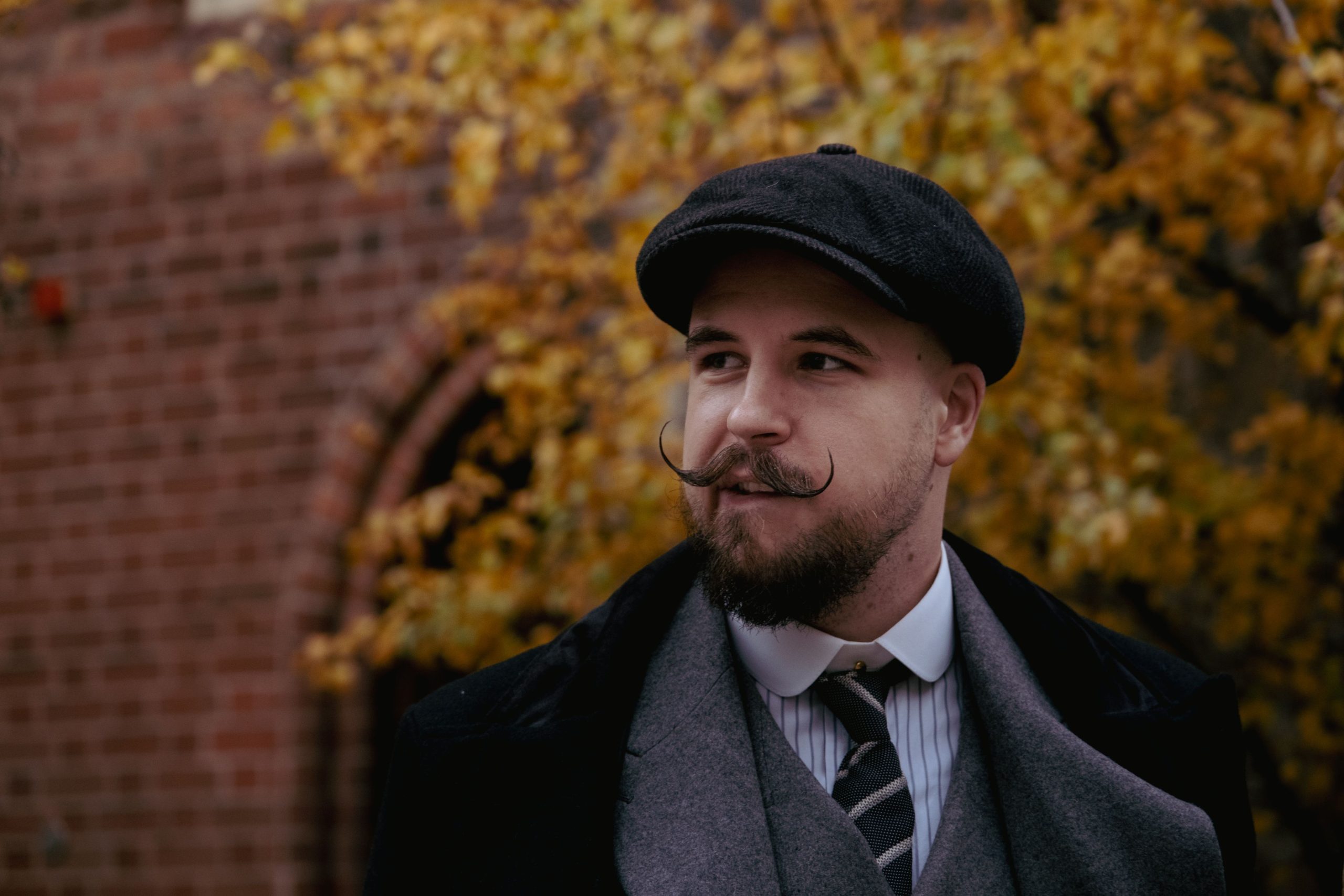 Comment entretenir une moustache année 20 au quotidien ? 4 Guide complet de la moustache années 20 au quotidien