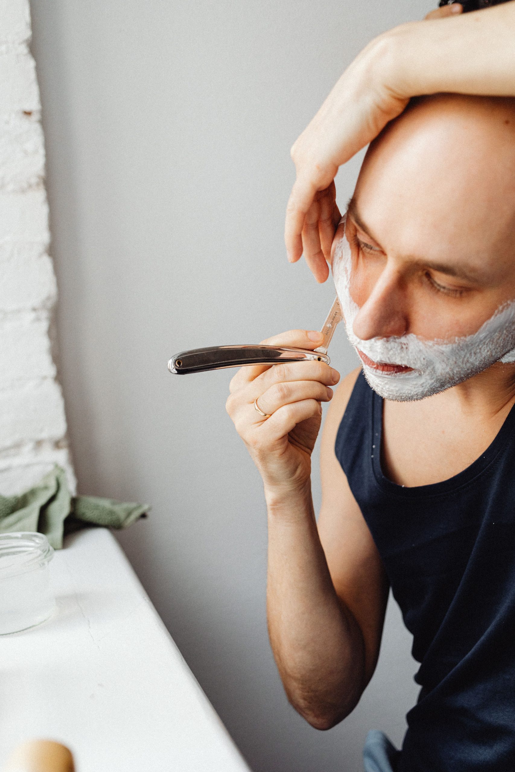Comment bien porter sa barbe quand on a le crâne rasé ? 3 Barbe chauve style conseil