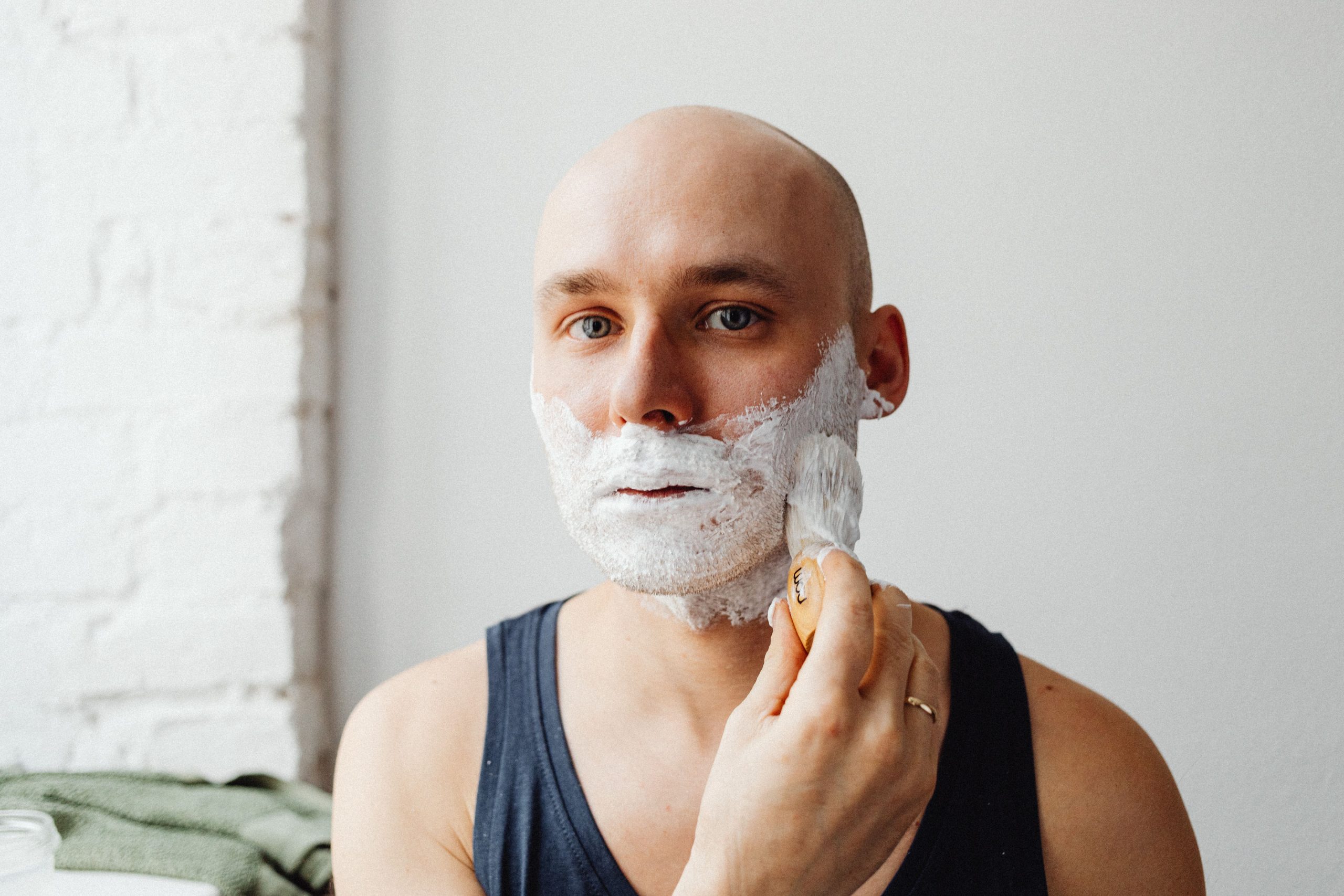 Comment bien porter sa barbe quand on a le crâne rasé ? 4 Comment porter barbe crâne rasé